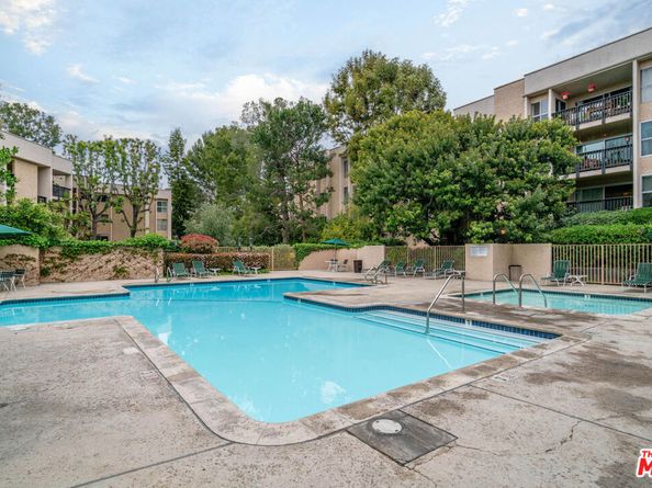 8105 Raintree Circle, Culver City CA 90230