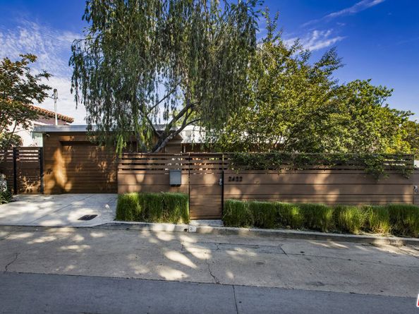 2422 Claremont Avenue, Los Angeles CA 90027