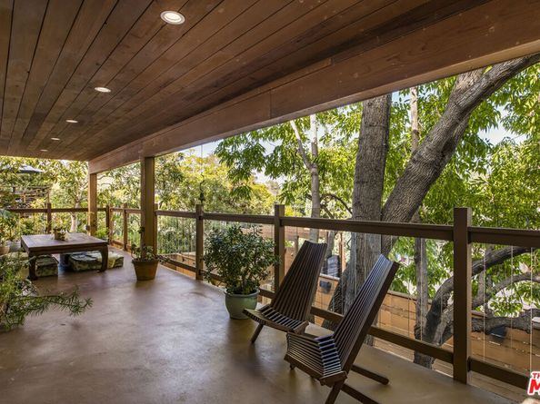 2422 Claremont Avenue, Los Angeles CA 90027