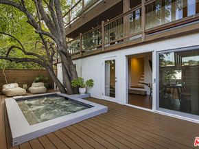 2422 Claremont Avenue, Los Angeles CA 90027