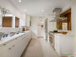 2422 Claremont Avenue, Los Angeles CA 90027