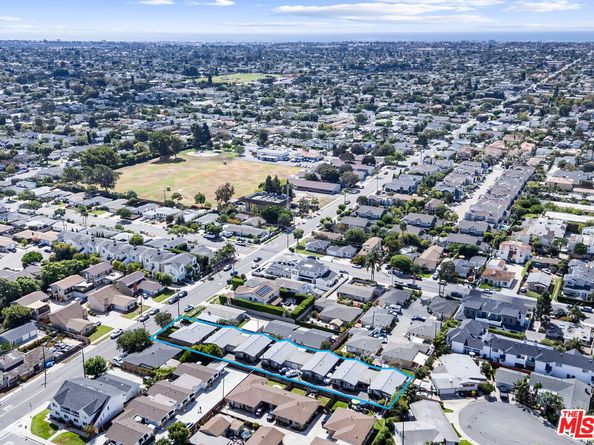 2383 Orange Avenue, Costa Mesa CA 92627