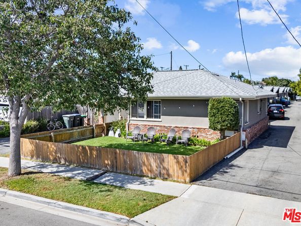 2383 Orange Avenue, Costa Mesa CA 92627