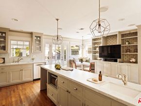 1438 N Orange Grove Avenue, West Hollywood CA 90046