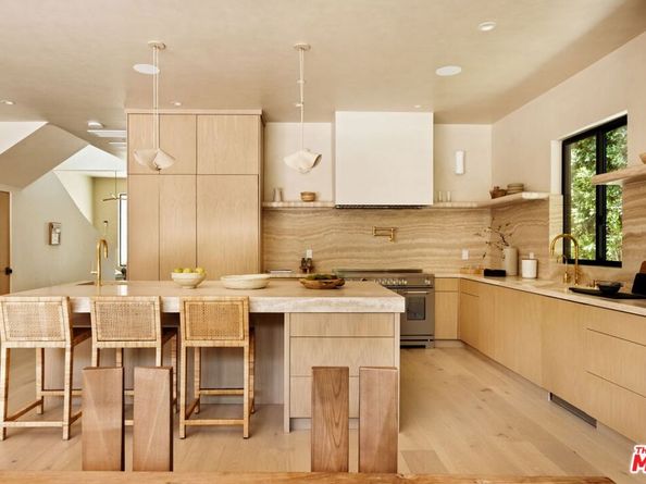 636 N Laurel Avenue, Los Angeles CA 90048