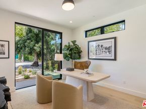 2115 Walnut Avenue, Venice CA 90291