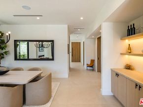 2115 Walnut Avenue, Venice CA 90291