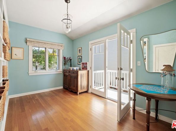 2621 Grandview Avenue, Venice CA 90291