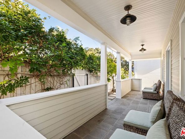 2621 Grandview Avenue, Venice CA 90291