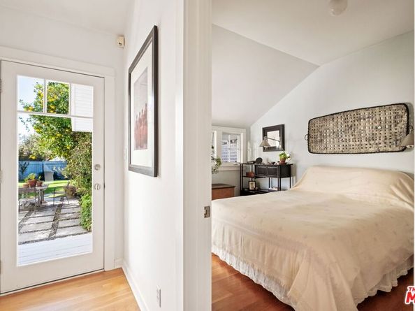 2621 Grandview Avenue, Venice CA 90291