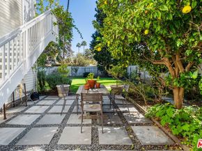 2621 Grandview Avenue, Venice CA 90291