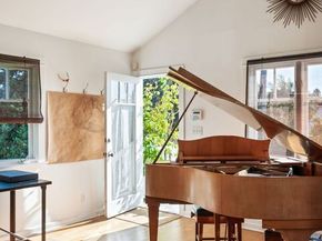 2621 Grandview Avenue, Venice CA 90291