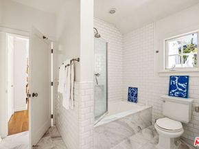 2621 Grandview Avenue, Venice CA 90291