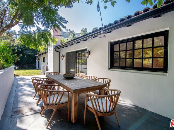 1132 Chantilly Road, Los Angeles CA 90077