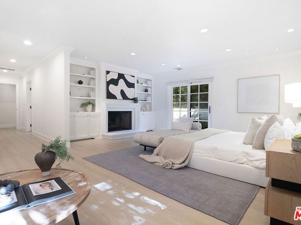 1132 Chantilly Road, Los Angeles CA 90077