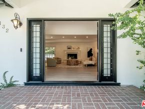 1132 Chantilly Road, Los Angeles CA 90077