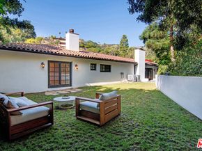 1132 Chantilly Road, Los Angeles CA 90077