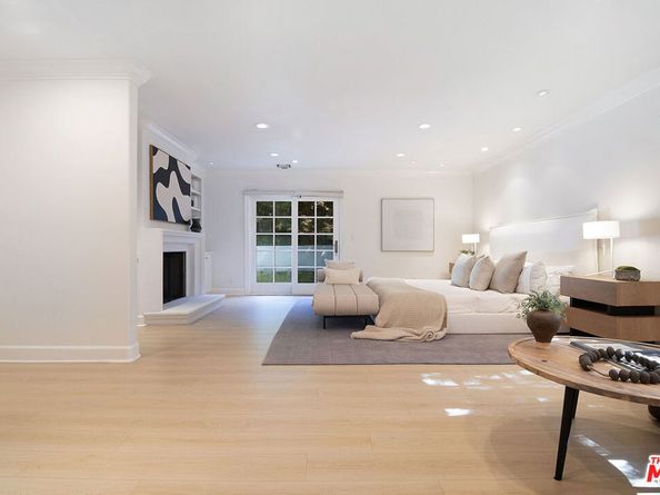 1132 Chantilly Road, Los Angeles CA 90077