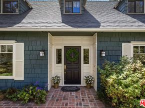 2555 N Altadena Drive, Altadena CA 91001