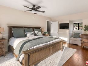 2555 N Altadena Drive, Altadena CA 91001