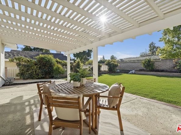 11001 Garden Grove Avenue, Porter Ranch CA 91326