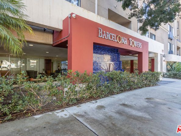 625 S Berendo Street 308, Los Angeles CA 90005