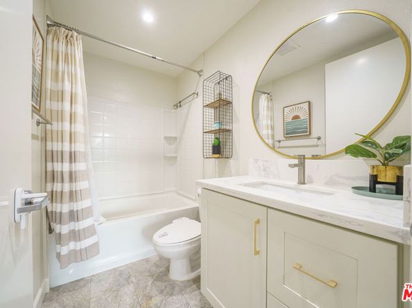 625 S Berendo Street 308, Los Angeles CA 90005