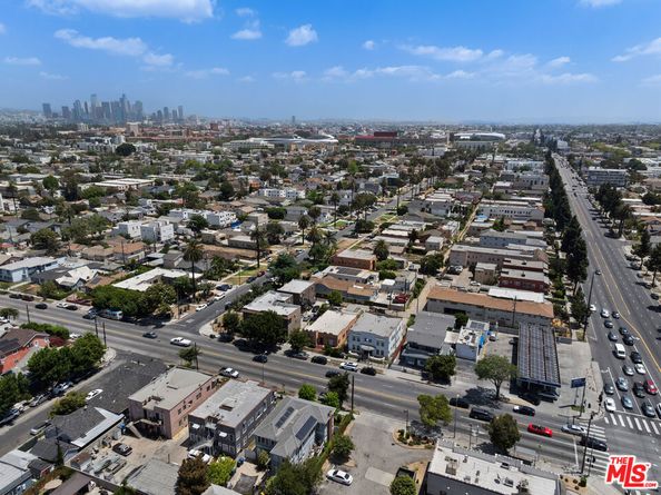 3982 S Normandie Avenue, Los Angeles CA 90037