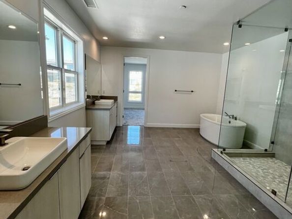 20354 W Marlow Lane, Porter Ranch CA 91326