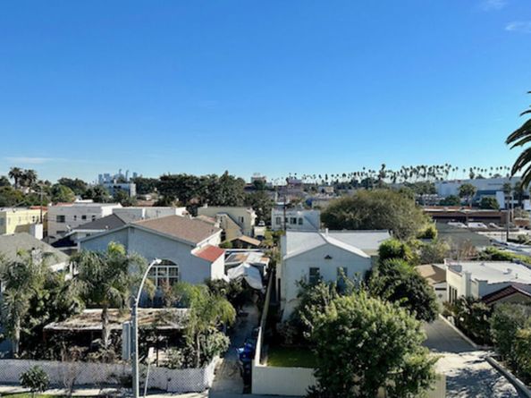 1337 S Hudson Avenue, Los Angeles CA 90019