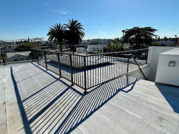 1337 S Hudson Avenue, Los Angeles CA 90019