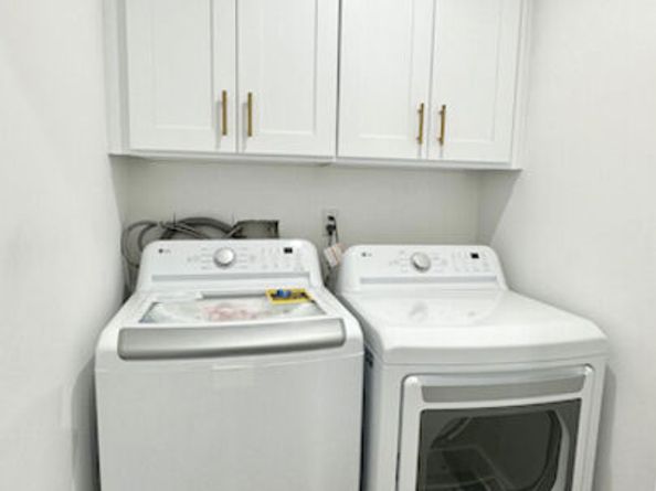 1337 S Hudson Avenue, Los Angeles CA 90019