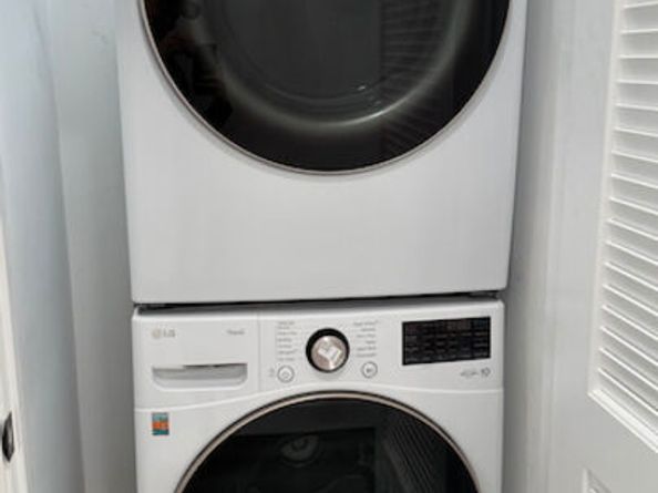 1337 S Hudson Avenue, Los Angeles CA 90019