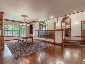 3041 E Chevy Chase Drive, Glendale CA 91206