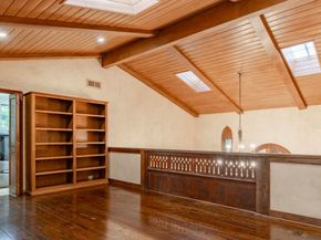 3041 E Chevy Chase Drive, Glendale CA 91206