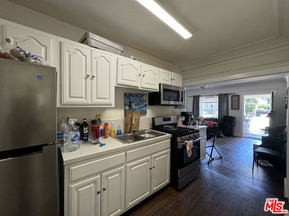 1431 W 24th Street, Los Angeles CA 90007