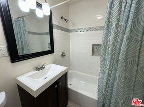 1431 W 24th Street, Los Angeles CA 90007