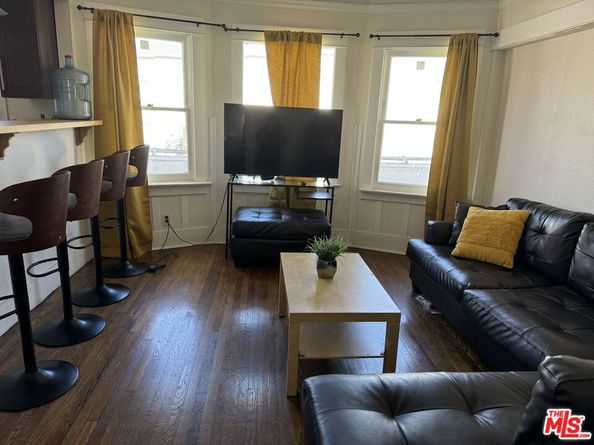 1431 W 24th Street, Los Angeles CA 90007