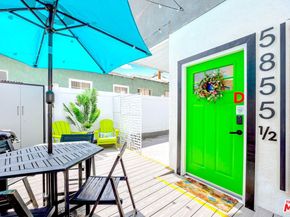 5853 Vineland Avenue, North Hollywood CA 91601