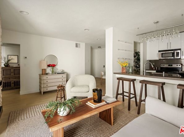 141 S Clark Drive 216, West Hollywood CA 90048