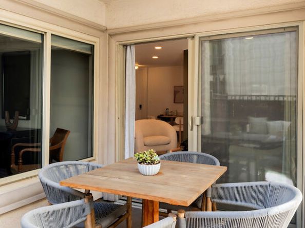 141 S Clark Drive 216, West Hollywood CA 90048