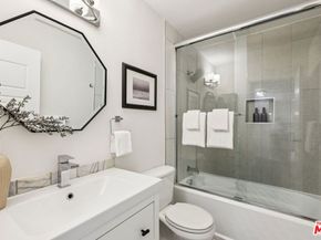 4242 Stansbury Avenue 104, Sherman Oaks CA 91423