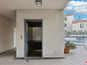 4242 Stansbury Avenue 104, Sherman Oaks CA 91423