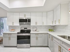 4242 Stansbury Avenue 104, Sherman Oaks CA 91423