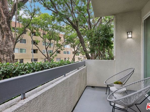 4242 Stansbury Avenue 104, Sherman Oaks CA 91423