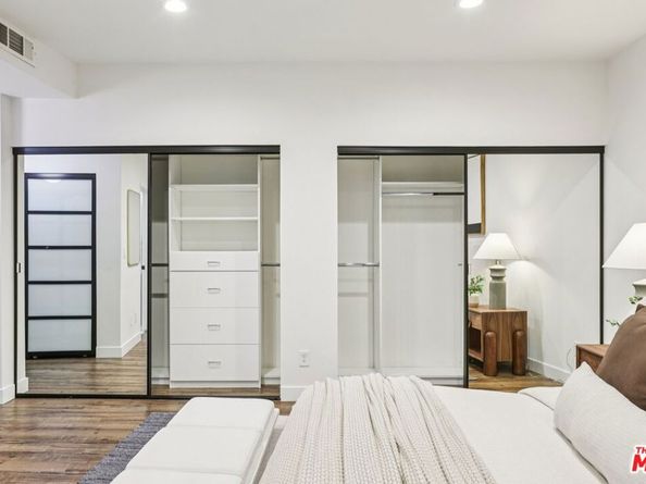 4242 Stansbury Avenue 104, Sherman Oaks CA 91423