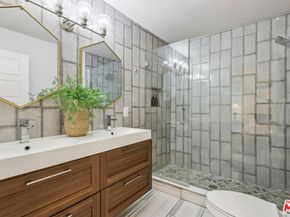 4242 Stansbury Avenue 104, Sherman Oaks CA 91423