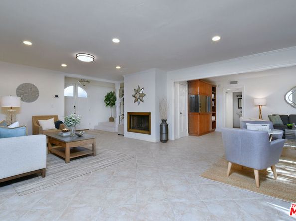 14128 Dickens Street, Sherman Oaks CA 91423