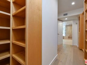 14128 Dickens Street, Sherman Oaks CA 91423
