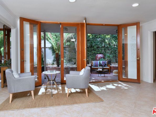 14128 Dickens Street, Sherman Oaks CA 91423